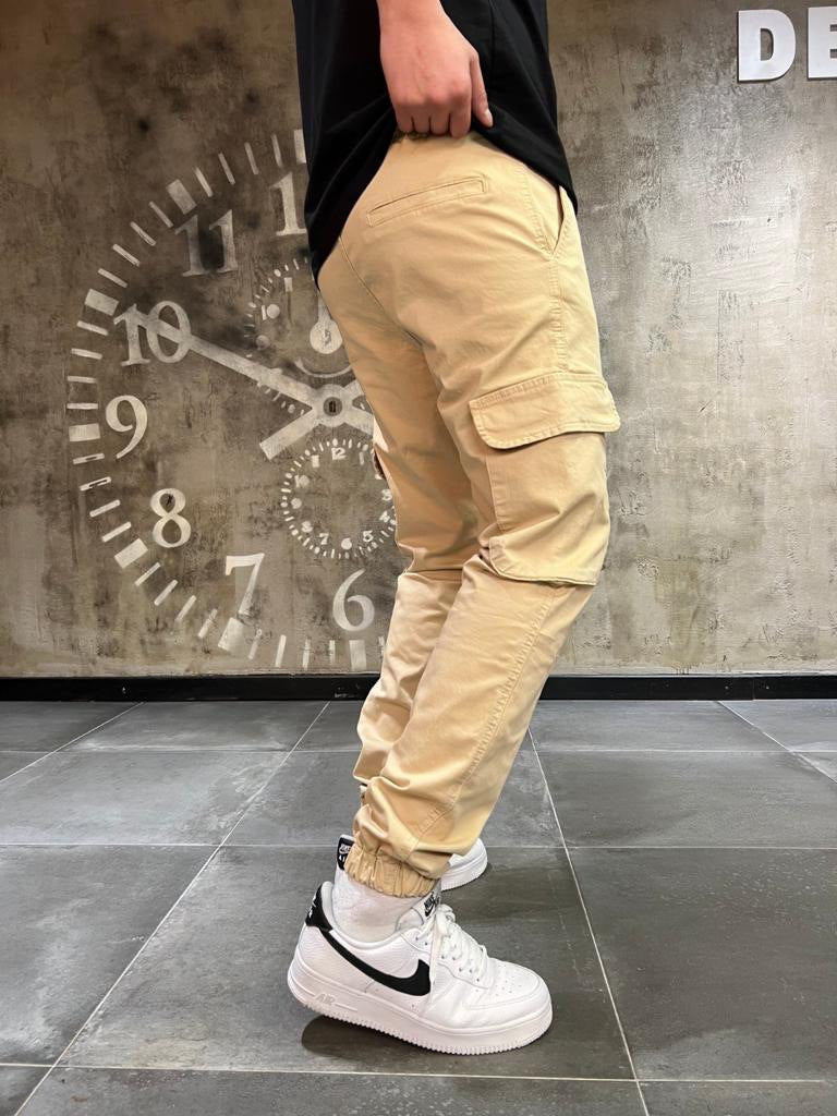 Plain Cargo Pants - Black Side