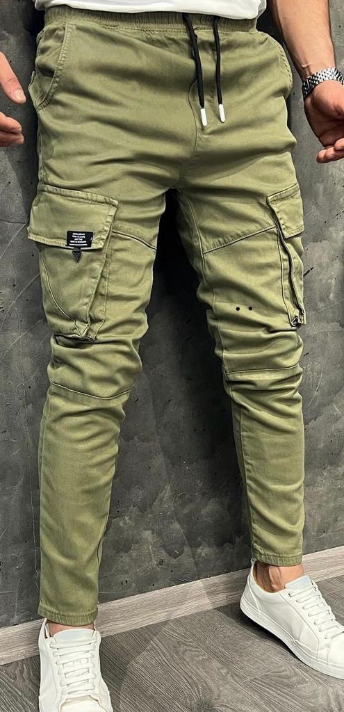 Plain Cargo Pants - Black Side